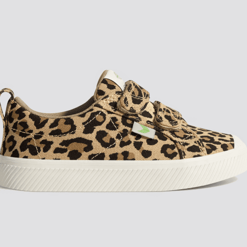 oca low kids leopard print canvas sneaker.slideshow1